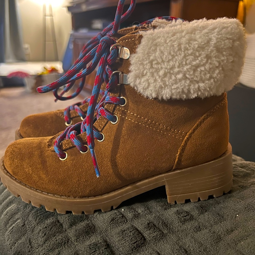 Madden girl boots. Never worn. Girls size 12.